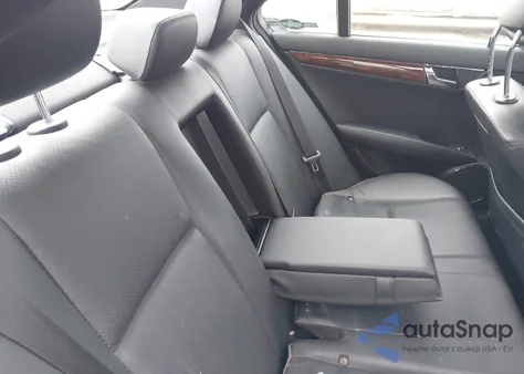 2009 Mercedes-Benz C 300 Luxury 4Matic/Sport 4Matic from USA, damaged, VIN WDDGF81X59F226686